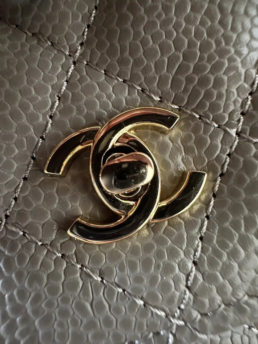 Chanel AP4241 Classic Wallet On Chain Grained Shiny Calfskin Gray