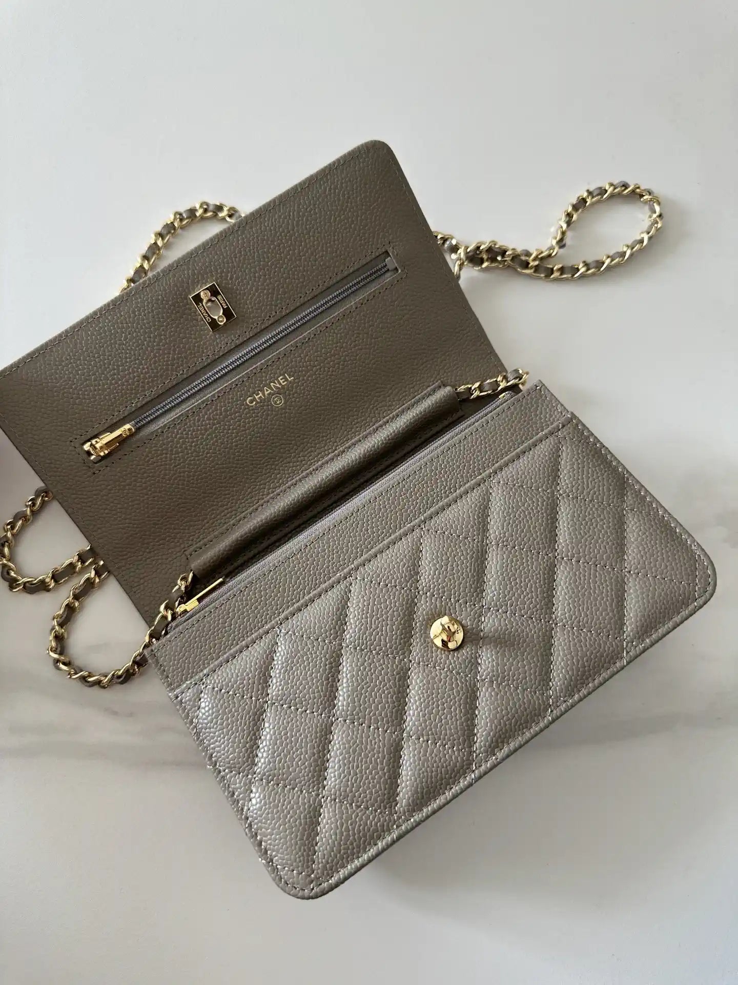Chanel AP4241 Classic Wallet On Chain Grained Shiny Calfskin Gray