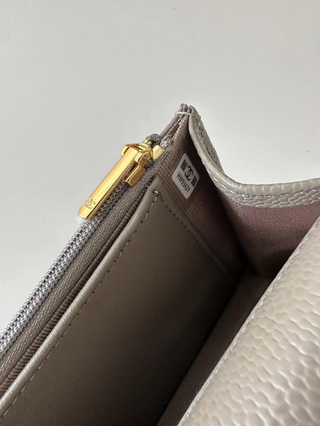 Chanel AP4241 Classic Wallet On Chain Grained Shiny Calfskin Gray