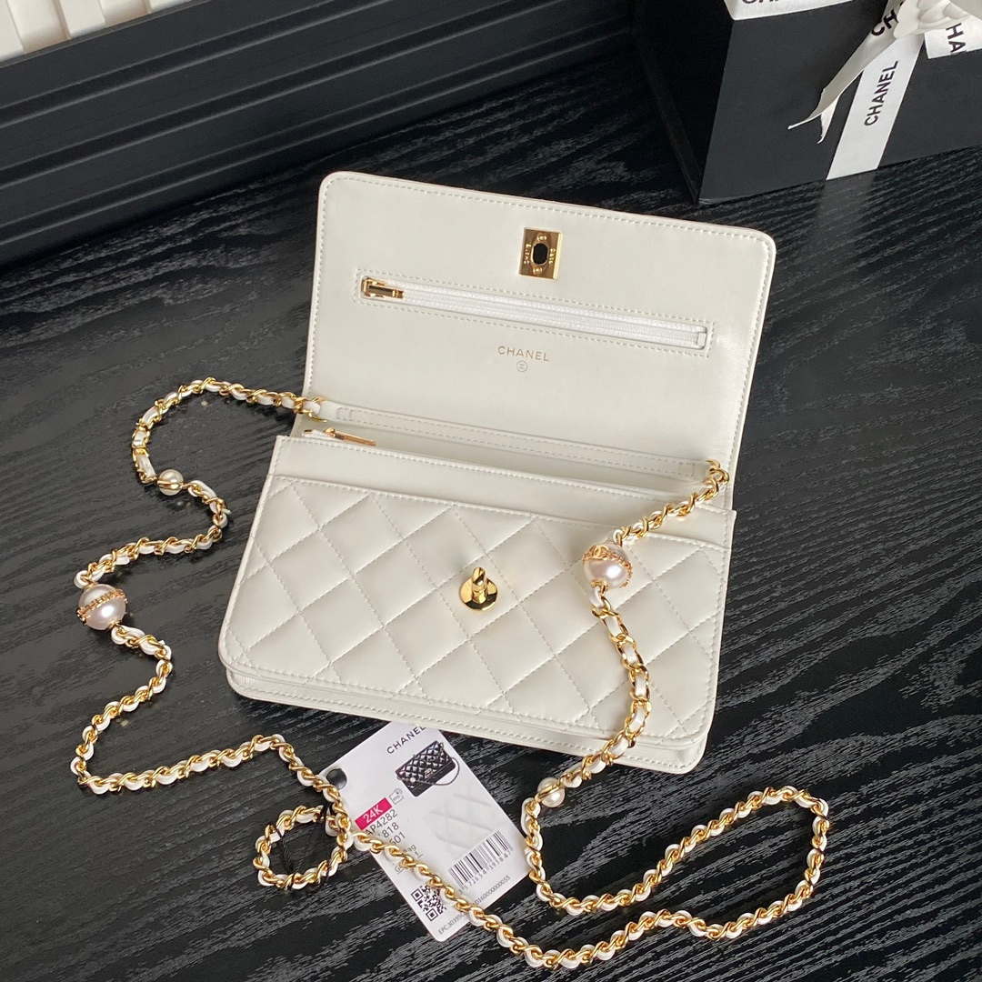 Chanel AP4282 19 Wallet On Chain Shiny Lambskin  Imitation Pearls & Gold-Tone Metal White - Default Title - View 9