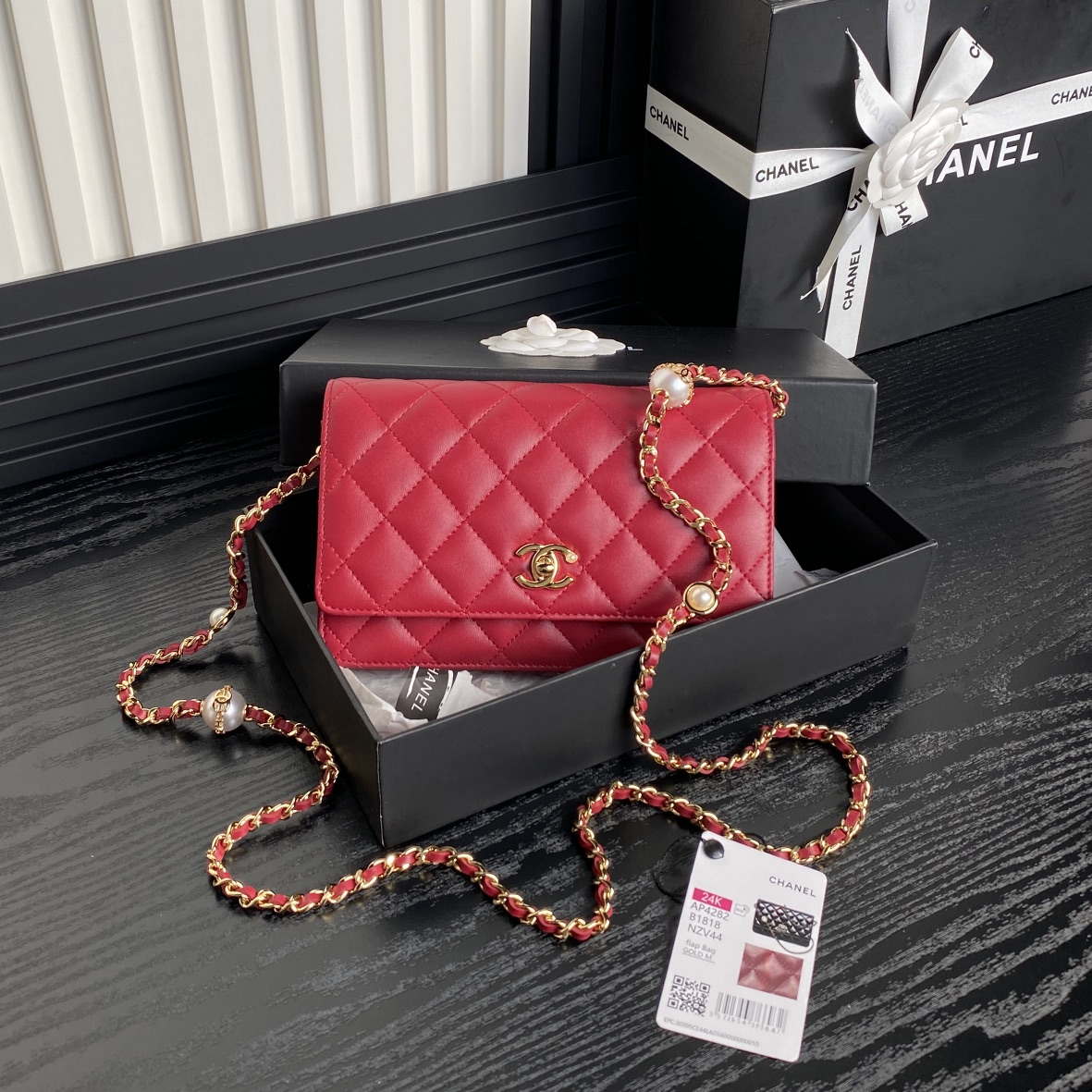 Chanel AP4282 19 Wallet On Chain Shiny Lambskin  Imitation Pearls & Gold-Tone Metal Red