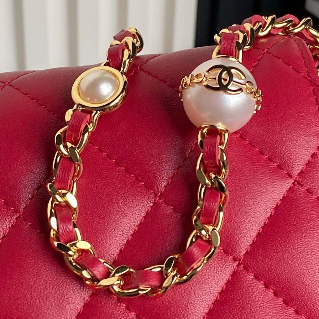 Chanel AP4282 19 Wallet On Chain Shiny Lambskin  Imitation Pearls & Gold-Tone Metal Red
