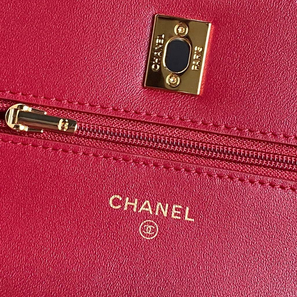 Chanel AP4282 19 Wallet On Chain Shiny Lambskin  Imitation Pearls & Gold-Tone Metal Red - Default Title - View 9