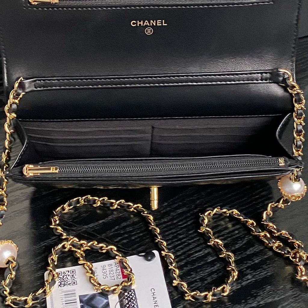 Chanel AP4282 19 Wallet On Chain Shiny Lambskin  Imitation Pearls & Gold-Tone Metal Black