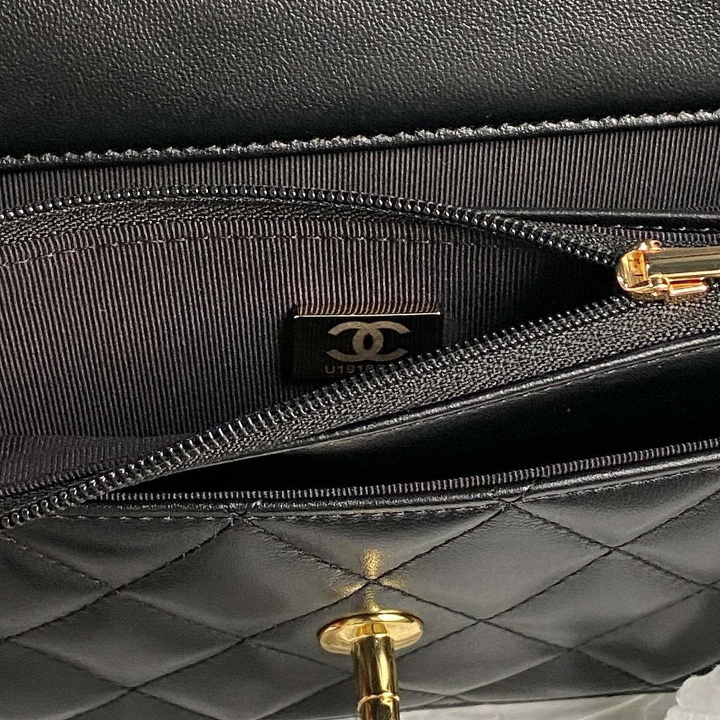 Chanel AP4282 19 Wallet On Chain Shiny Lambskin  Imitation Pearls & Gold-Tone Metal Black