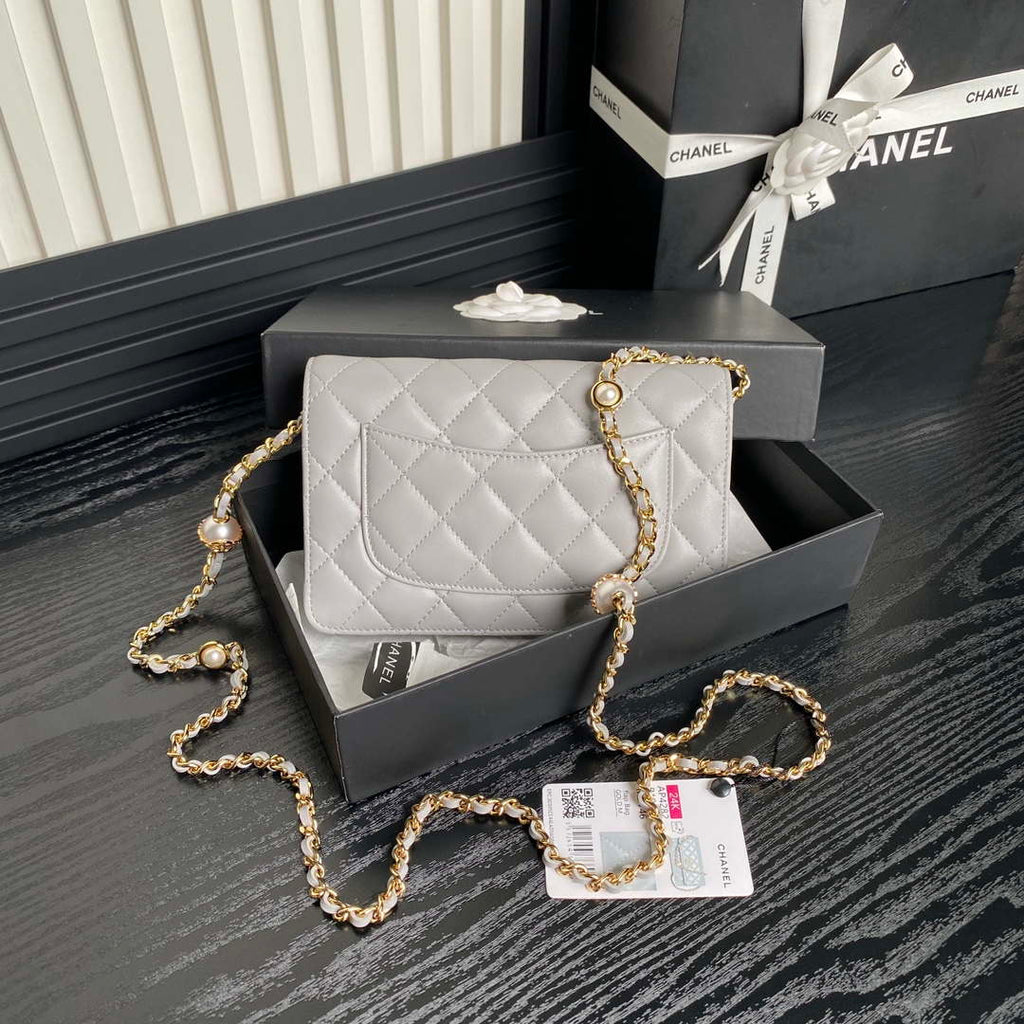 Chanel AP4282 19 Wallet On Chain Shiny Lambskin  Imitation Pearls & Gold-Tone Metal Gray