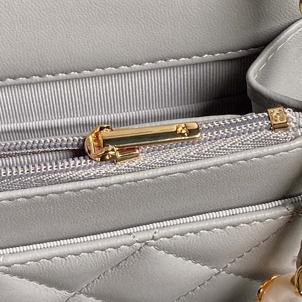 Chanel AP4282 19 Wallet On Chain Shiny Lambskin  Imitation Pearls & Gold-Tone Metal Gray