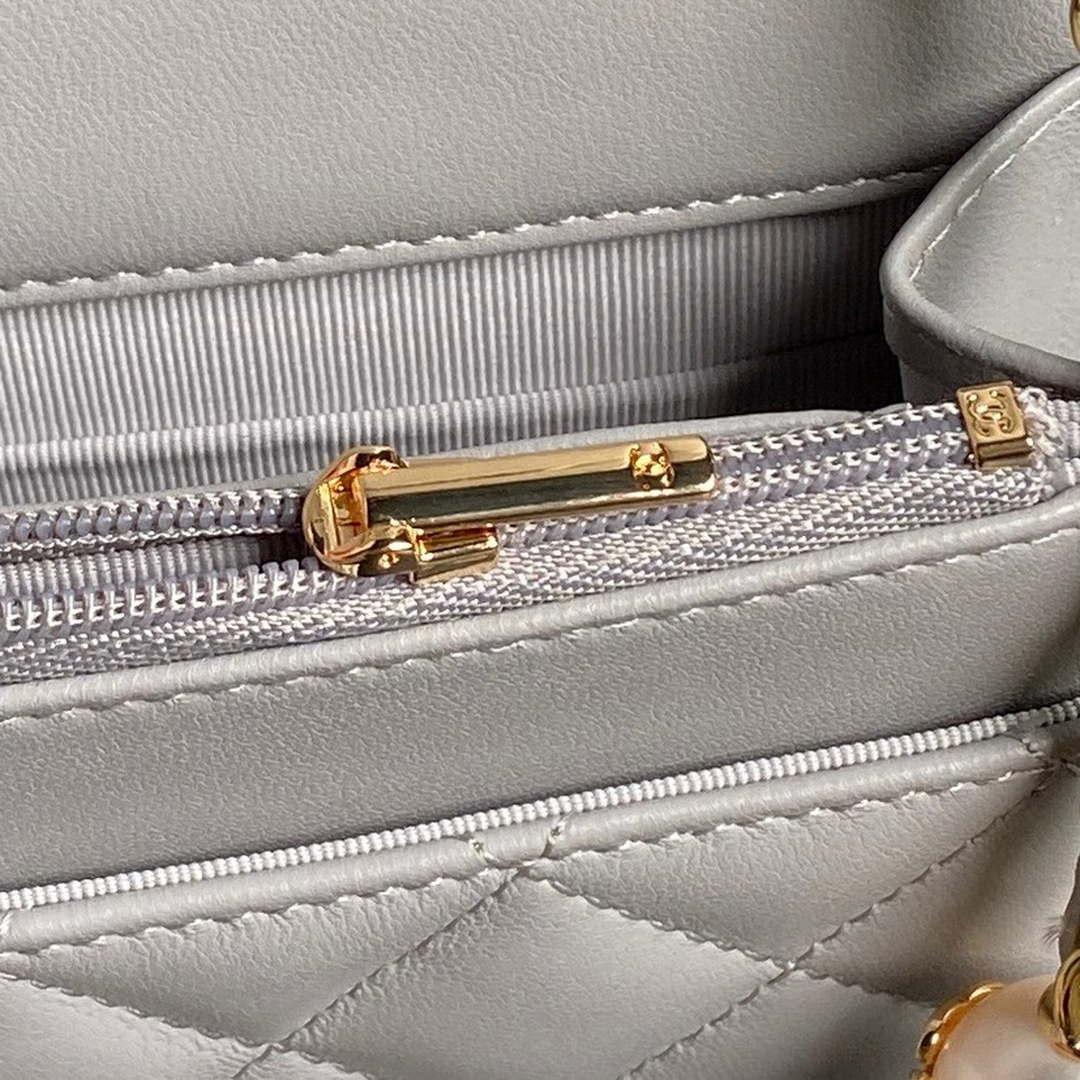 Chanel AP4282 19 Wallet On Chain Shiny Lambskin  Imitation Pearls & Gold-Tone Metal Gray