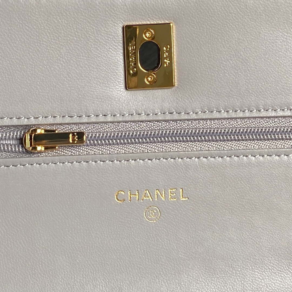 Chanel AP4282 19 Wallet On Chain Shiny Lambskin  Imitation Pearls & Gold-Tone Metal Gray