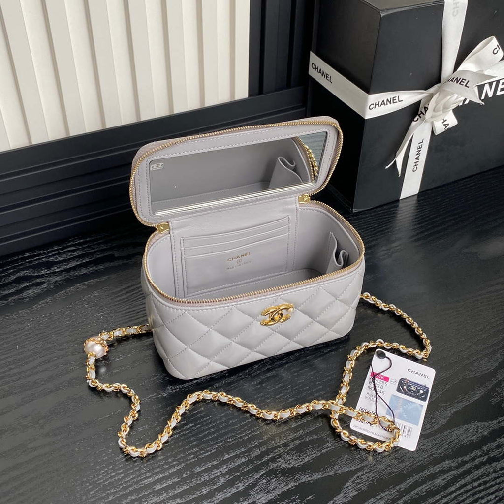 Chanel AP4285 Clutch Pearl with Chain Vanity Box bag Gray