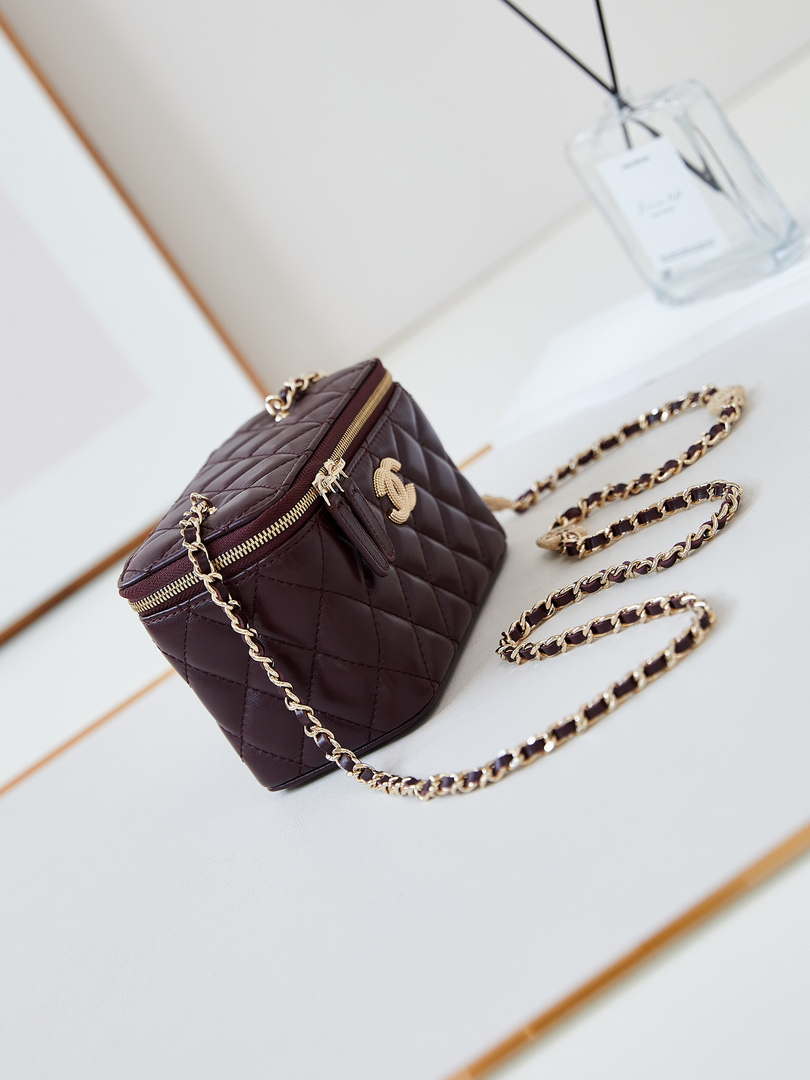 Chanel AP4301 Clutch Embossed Rhinestone with Chain Vanity Box bag Dark Red