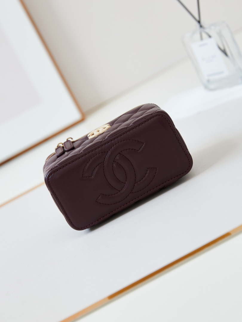 Chanel AP4301 Clutch Embossed Rhinestone with Chain Vanity Box bag Dark Red - Default Title - View 6