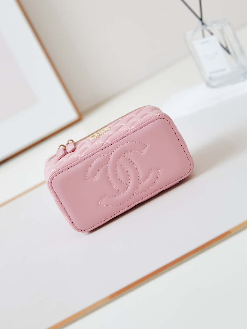 Chanel AP4301 Clutch Embossed Rhinestone with Chain Vanity Box bag Light Pink