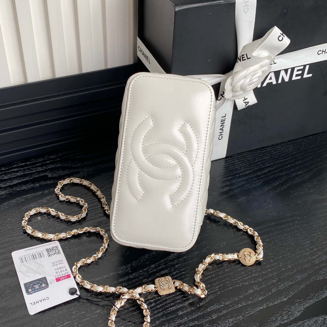 Chanel AP4301 Clutch Embossed Rhinestone with Chain Vanity Box bag White - Default Title - View 6