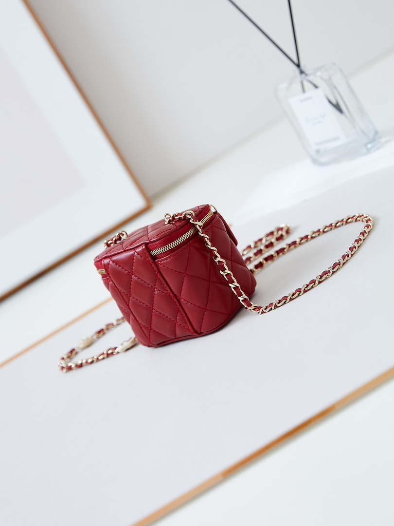 Chanel AP4302 Mini Clutch Embossed Rhinestone with Chain Vanity Box bag Red