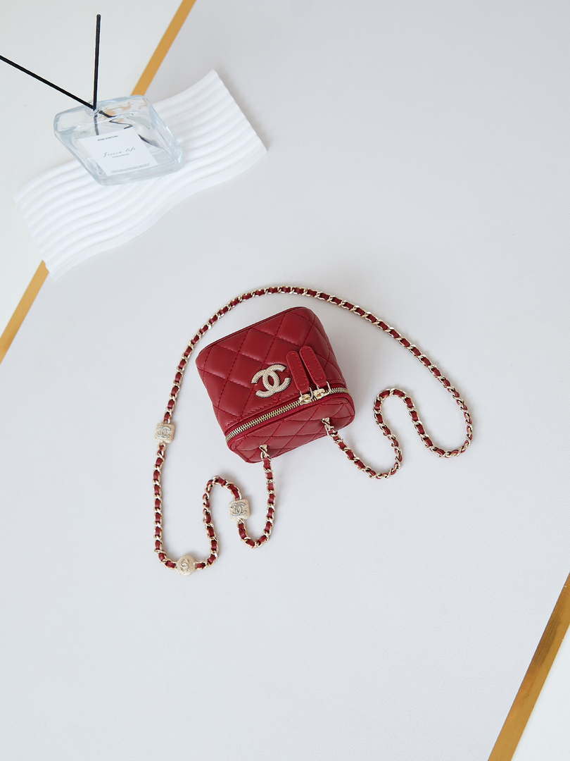 Chanel AP4302 Mini Clutch Embossed Rhinestone with Chain Vanity Box bag Red