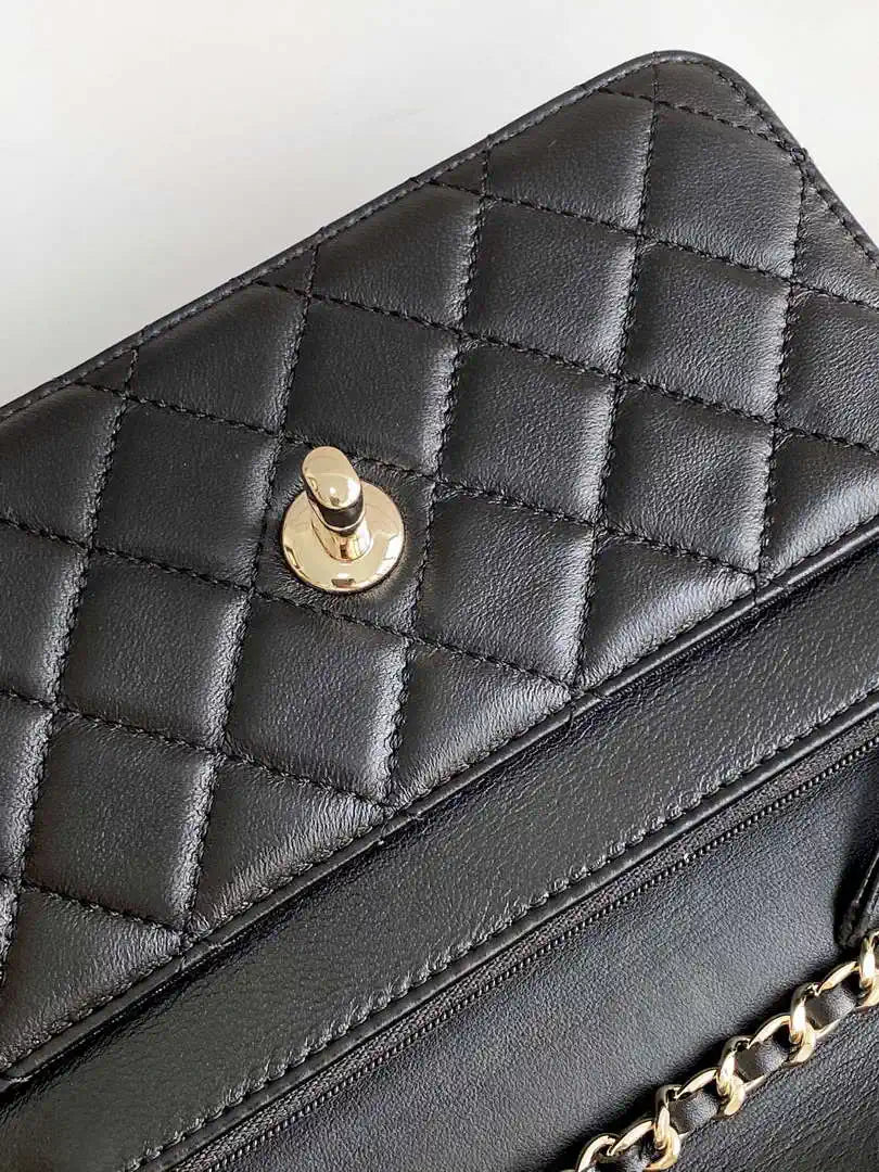 Chanel AP4323 Wallet On Chain Lambskin Diamant¨¦ Gold Black