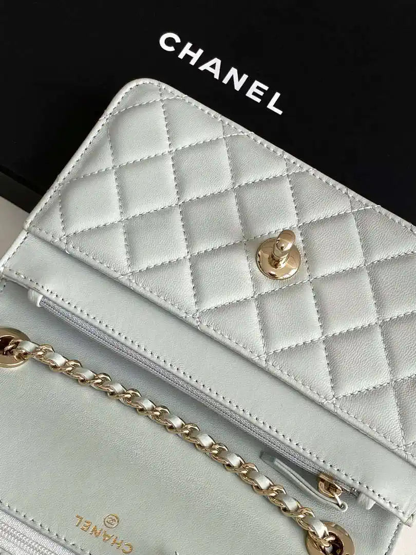 Chanel AP4323 Wallet On Chain Lambskin Diamant¨¦ Gold Light Blue
