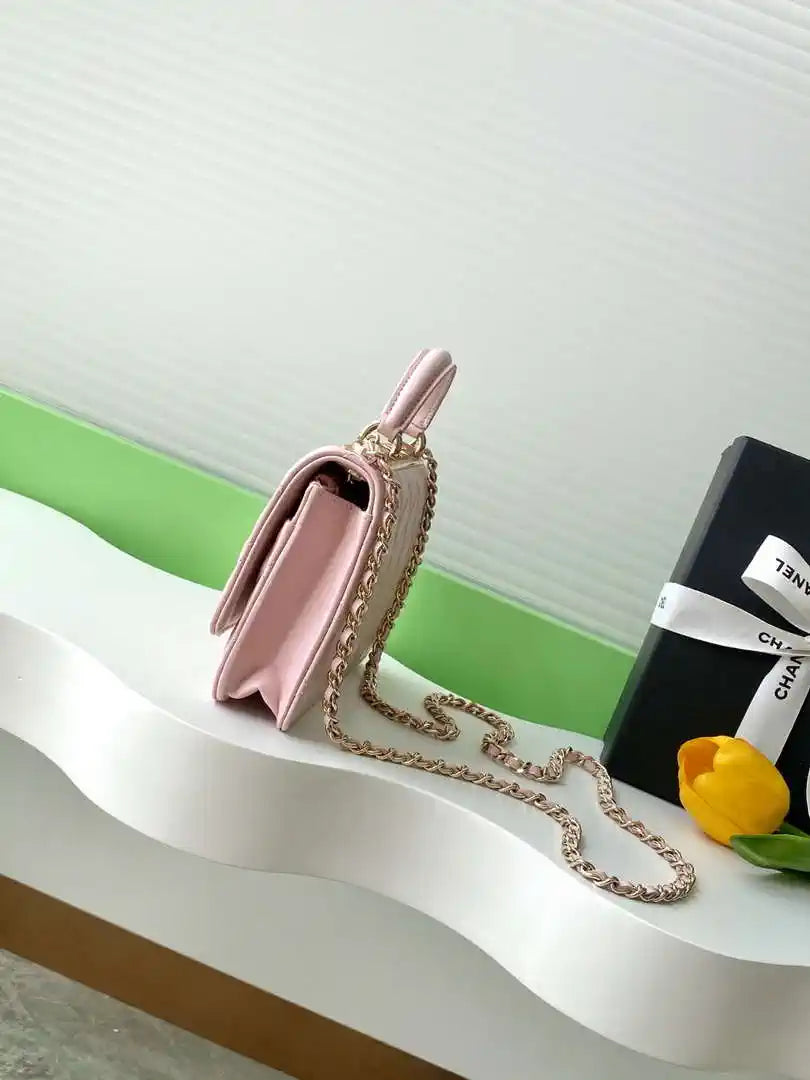 Chanel AP4323 Wallet On Chain Lambskin Diamant¨¦ Gold Pink