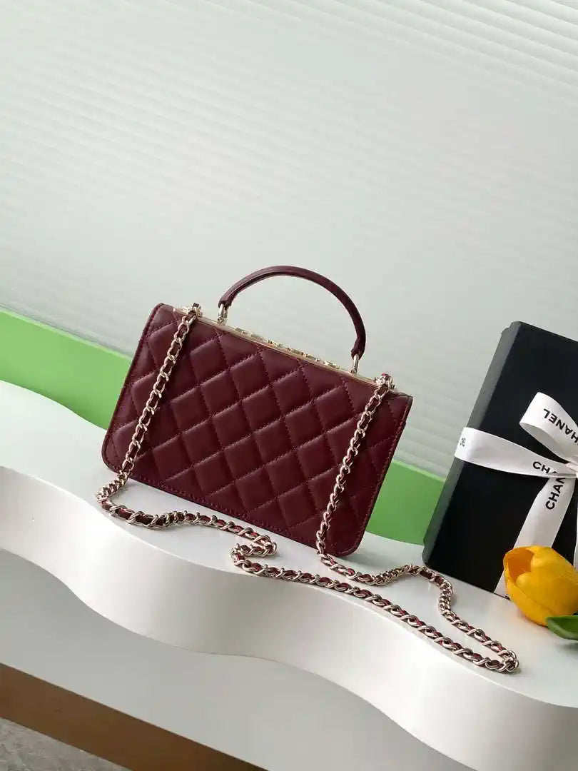 Chanel AP4323 Wallet On Chain Lambskin Diamant¨¦ Gold Wine Red