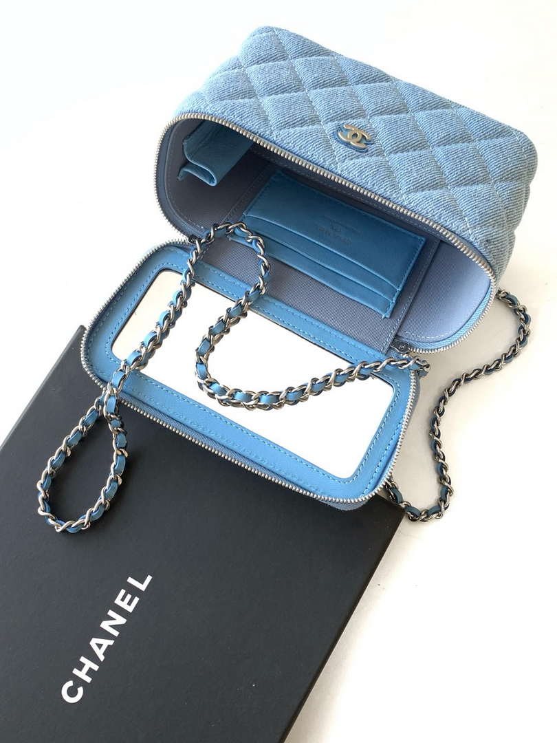 Chanel AP4404 25C Vanity with Chain Denim & Gold-Tone Metal Blue