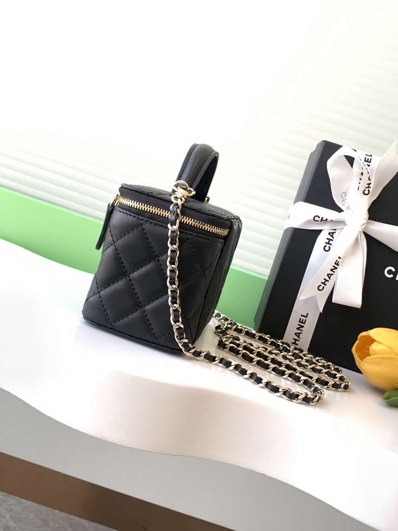 Chanel AP4404 25C Vanity with Chain Lambskin & Gold-Tone Metal Black