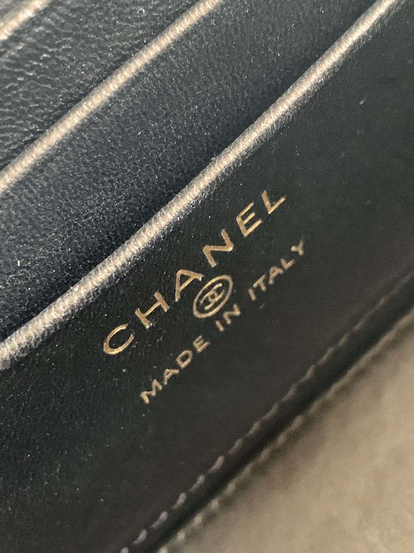 Chanel AP4404 25C Vanity with Chain Lambskin & Gold-Tone Metal Black