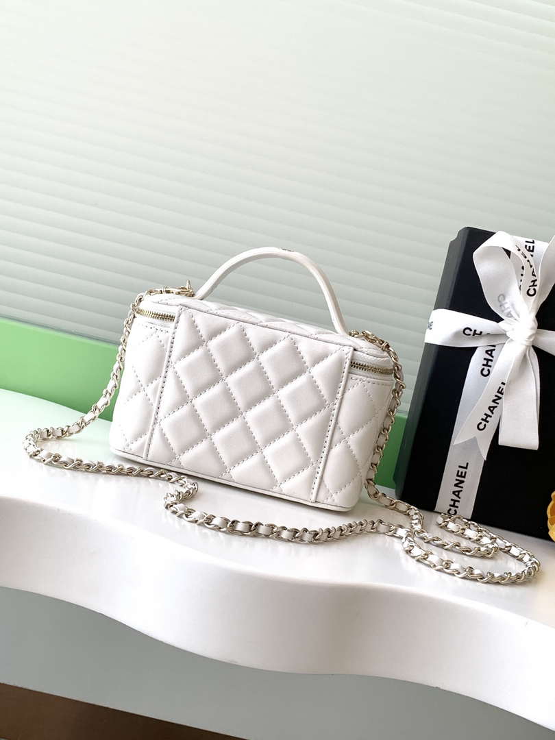 Chanel AP4404  25C Vanity with Chain Lambskin & Gold-Tone Metal White