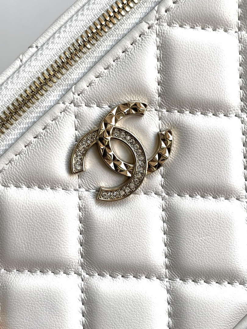 Chanel AP4404  25C Vanity with Chain Lambskin & Gold-Tone Metal White