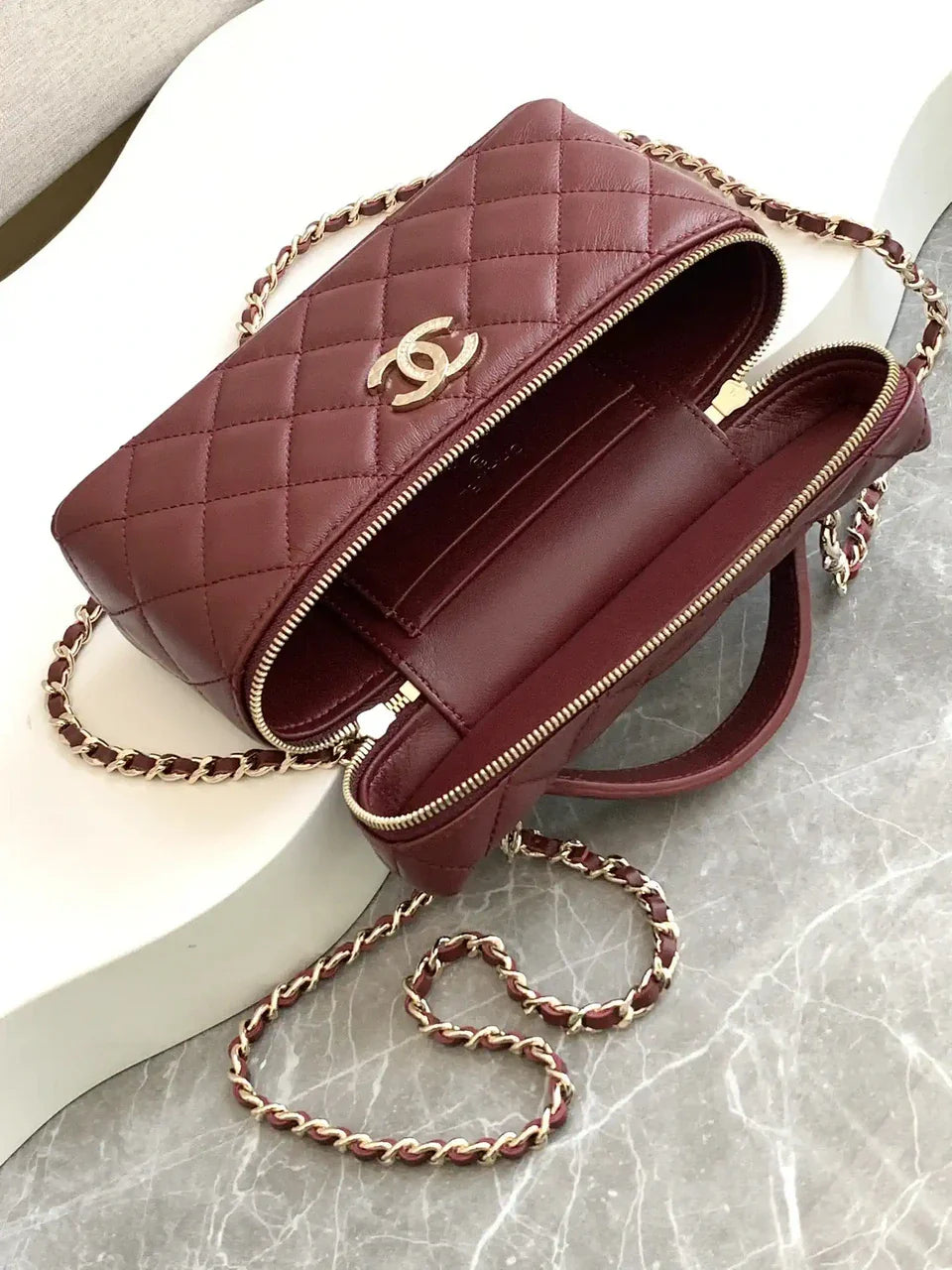 Chanel AP4407 Vanity with Chain Lambskin Wine Red