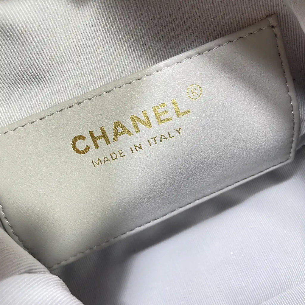 Chanel AP4484 Clutch with chain Grained Shiny Calfskin Gray