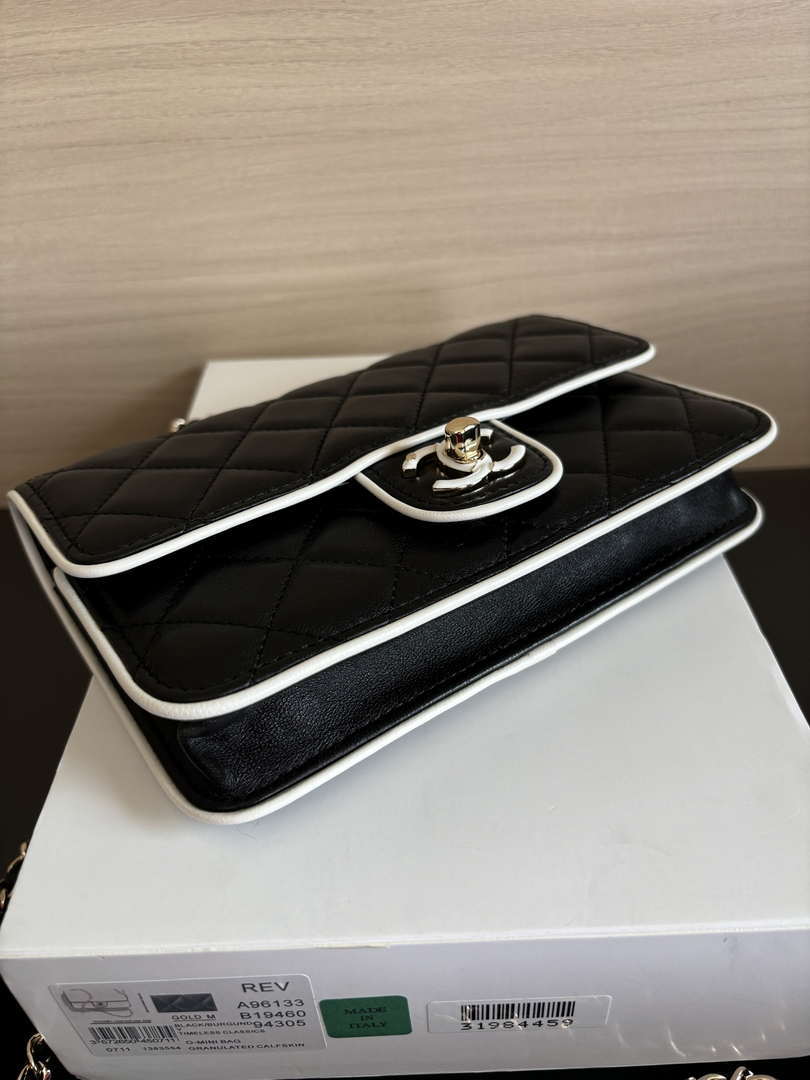Chanel  AP4511  Spring-Summer 2025 Pre-collection Wallet On Chain Black & White - Default Title - View 4