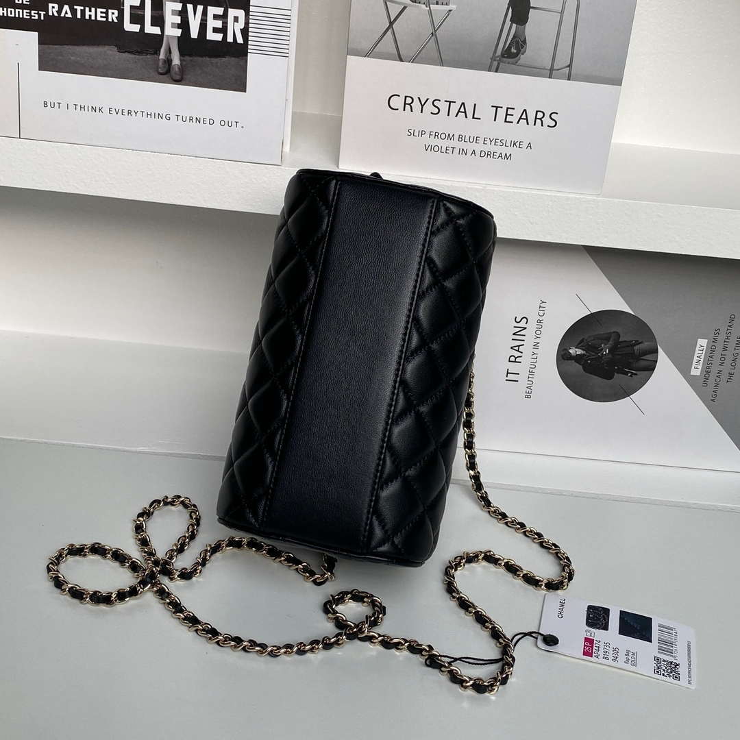 Chanel Ap4515 Clutch With Chain in Lambskin gold Black - Default Title - View 6