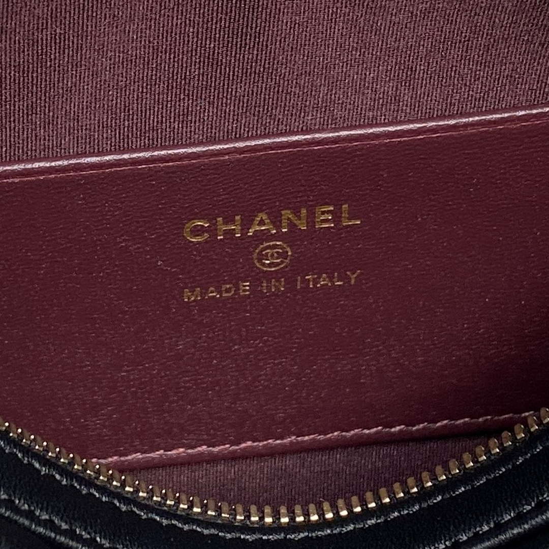 Chanel Ap4515 Clutch With Chain in Lambskin gold Black