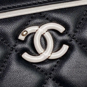 Chanel Ap4515 Clutch With Chain in Lambskin gold Black  & White - Default Title - View 3