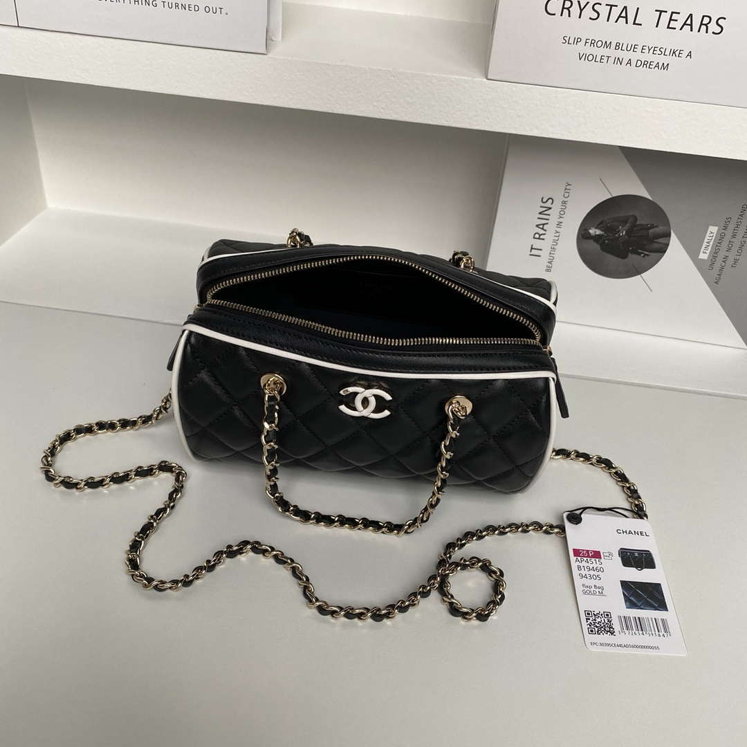 Chanel Ap4515 Clutch With Chain in Lambskin gold Black  & White - Default Title - View 7