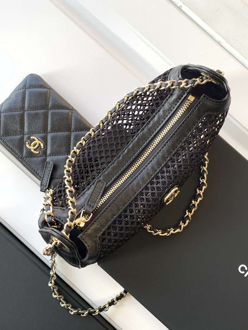 Chanel AP4572 25S Clutch With Chain Mesh Shiny Lambskin & Gold-Tone Metal Black - Default Title - View 8