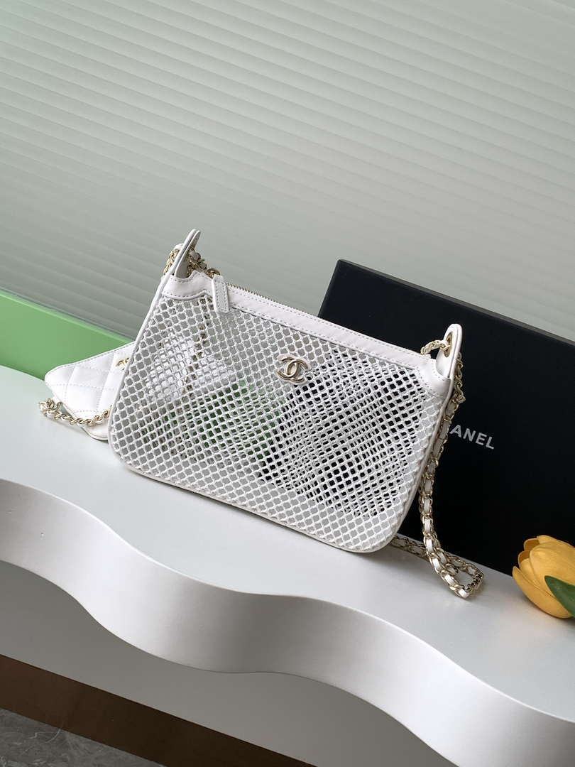 Chanel AP4572 25S Clutch With Chain Mesh Shiny Lambskin & Gold-Tone Metal White