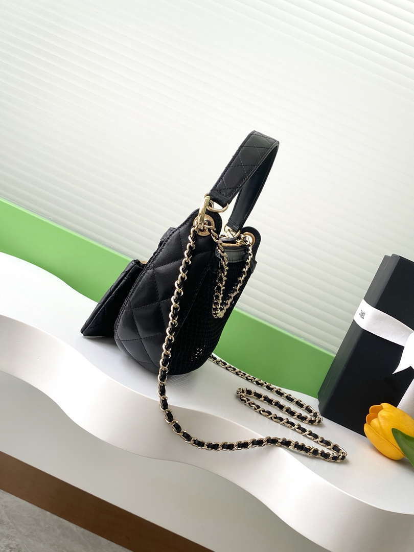 Chanel AP4573 25S Clutch With Chain Mesh Shiny Lambskin & Gold-Tone Metal Black