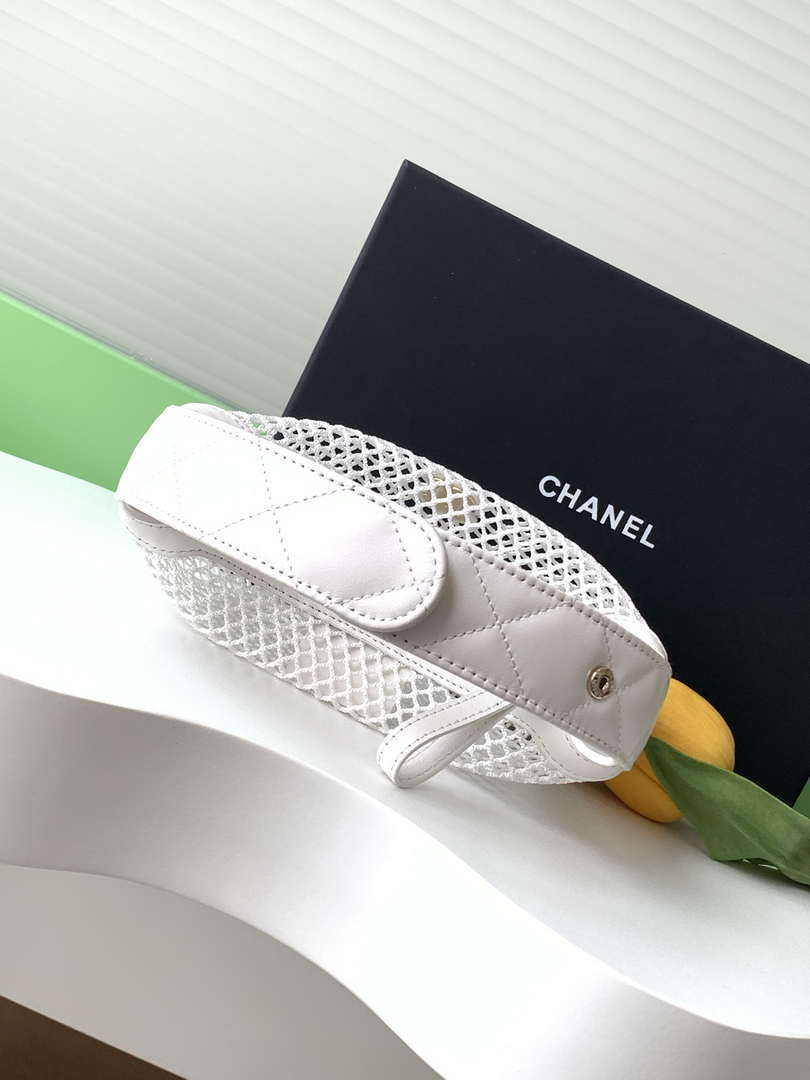 Chanel AP4575 25S Pouch Mesh Shiny Lambskin & Gold-Tone Metal White