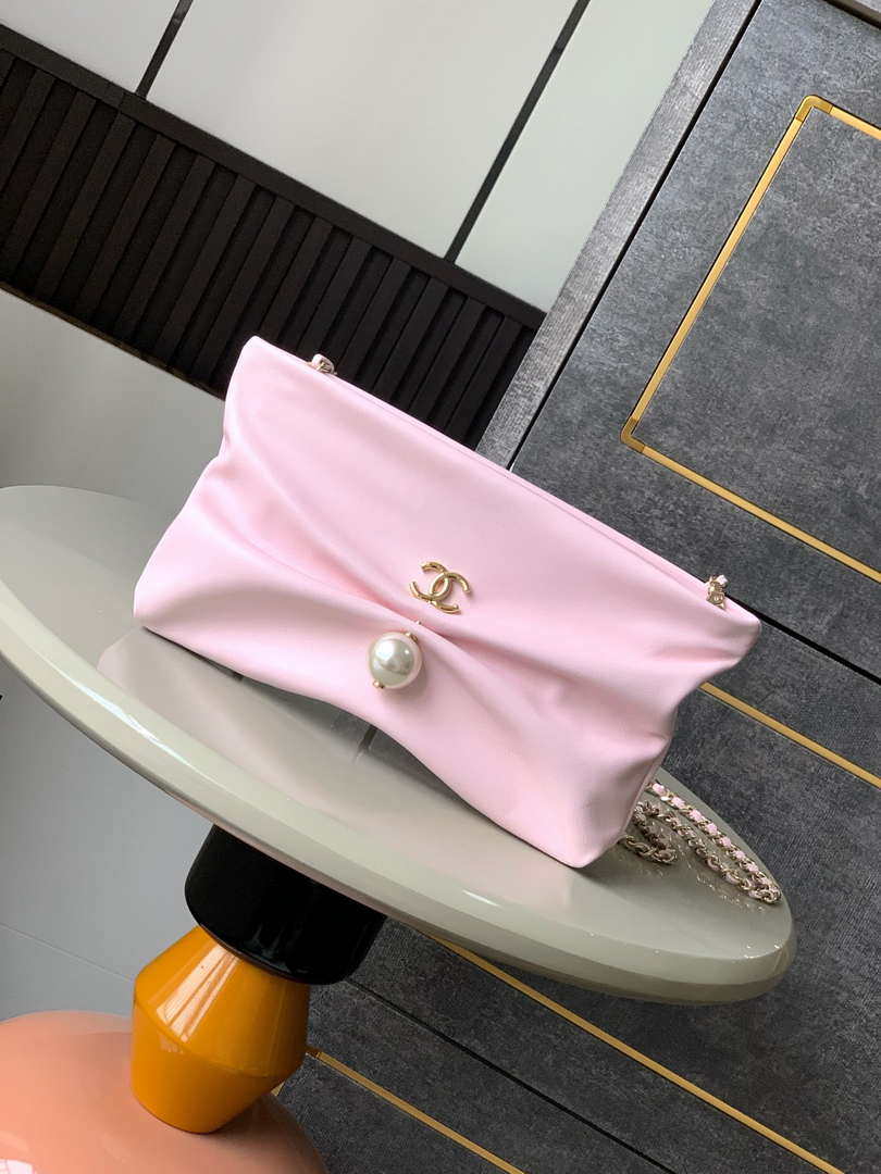 Chanel AP4613 Shiny Lambskin Imitation Pearl & Gold-Tone Metal Pink