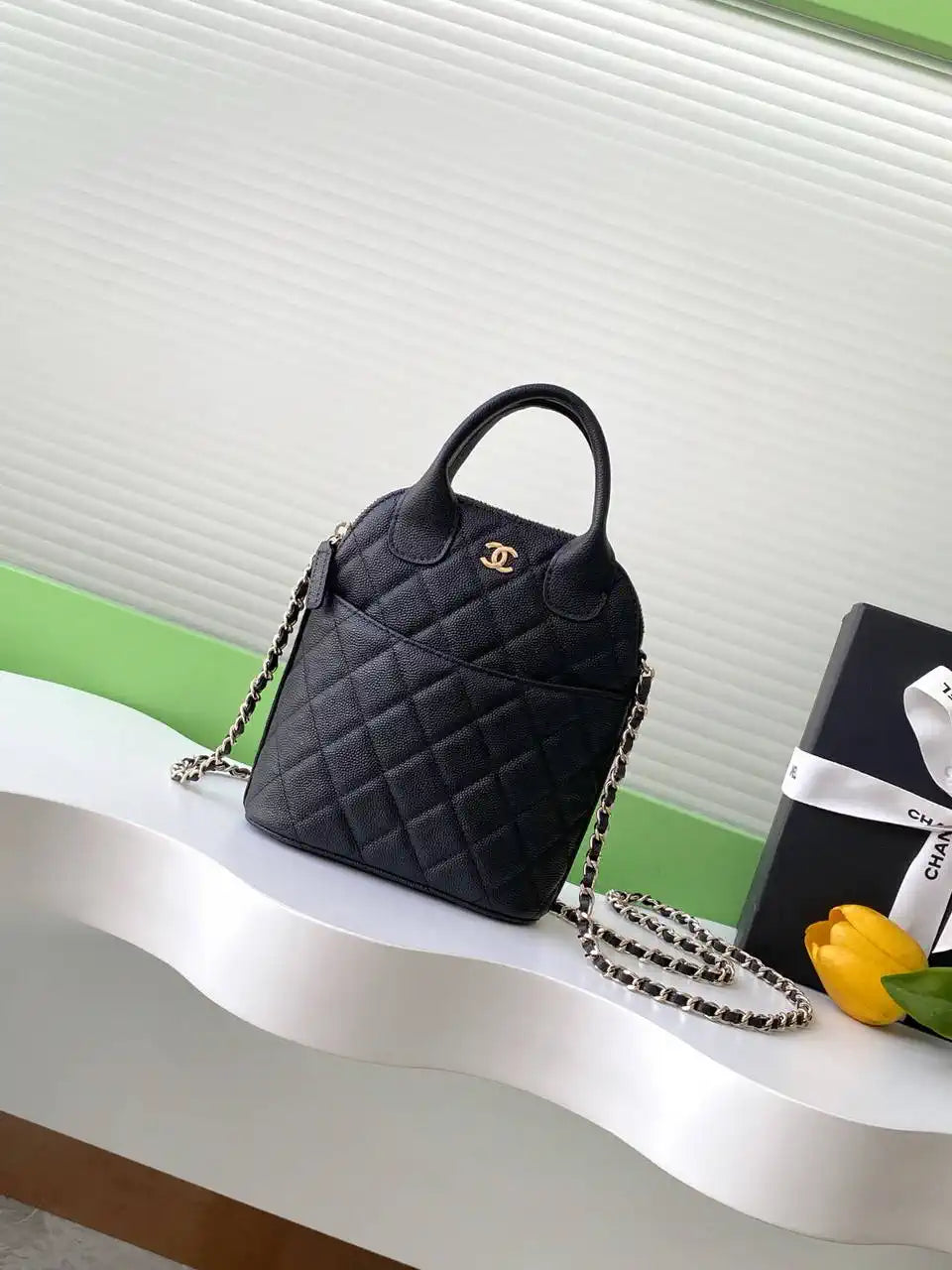 Chanel AP4742 Clutch with chain  Shiny Lambskin & Gold-Tone Metal  Black
