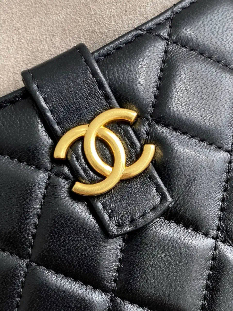 Chanel AP4742 Clutch with chain Suede Calfskin Shiny Lambskin & Gold-Tone Metal  Black &GRAY