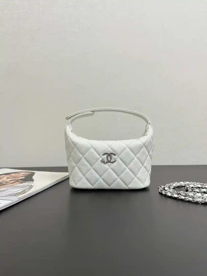 Chanel AP4747 Clutch with chain Grained Shiny Calfskin & Gold-Tone Metal White