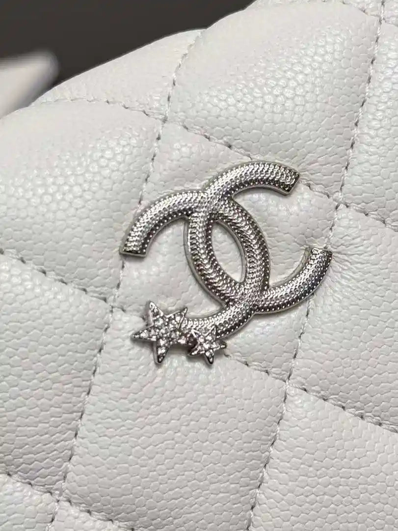 Chanel AP4747 Clutch with chain Grained Shiny Calfskin & Gold-Tone Metal White