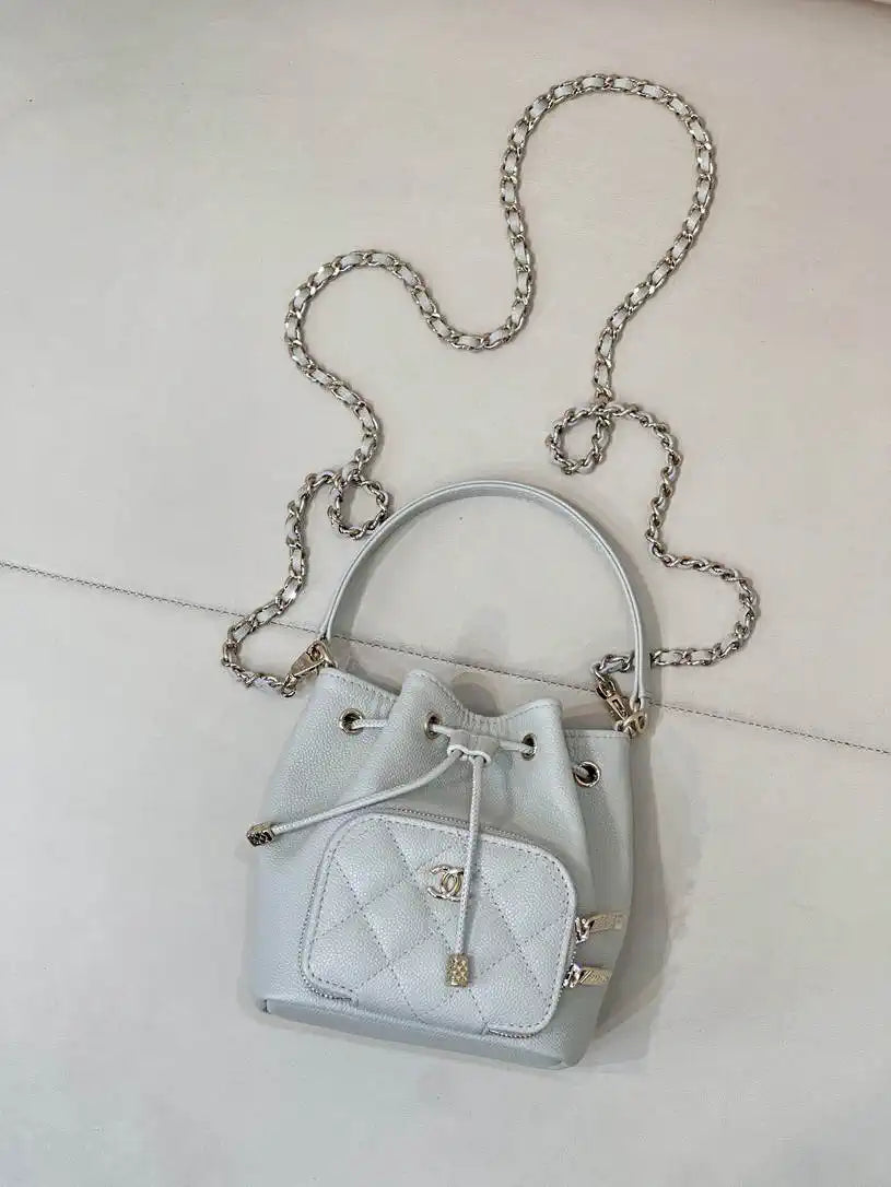 Chanel AP4775 25B  Clutch with chain Grained Shiny Calfskin Gold-Tone Metal Light Gray