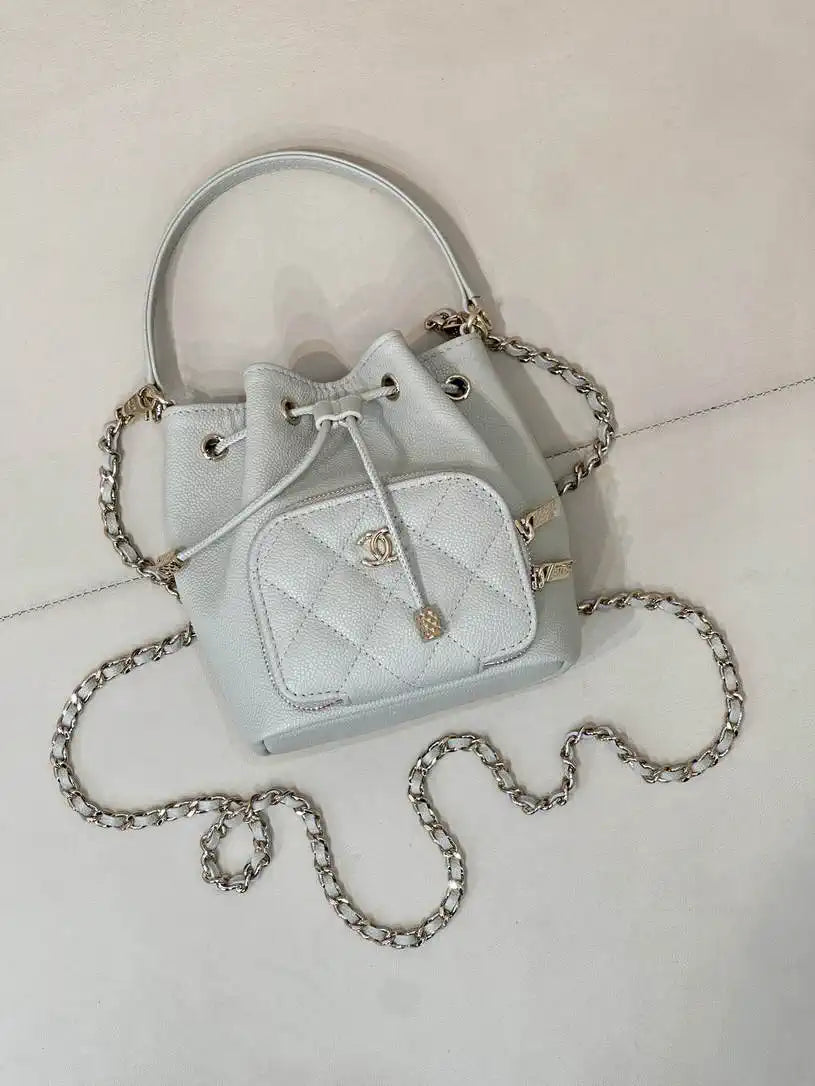 Chanel AP4775 25B  Clutch with chain Grained Shiny Calfskin Gold-Tone Metal Light Gray