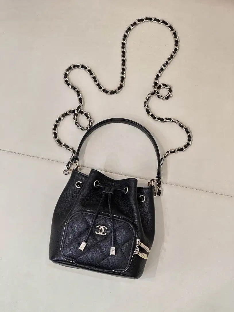 Chanel AP4775 25B  Clutch with chain Grained Shiny Calfskin Gold-Tone Metal Black