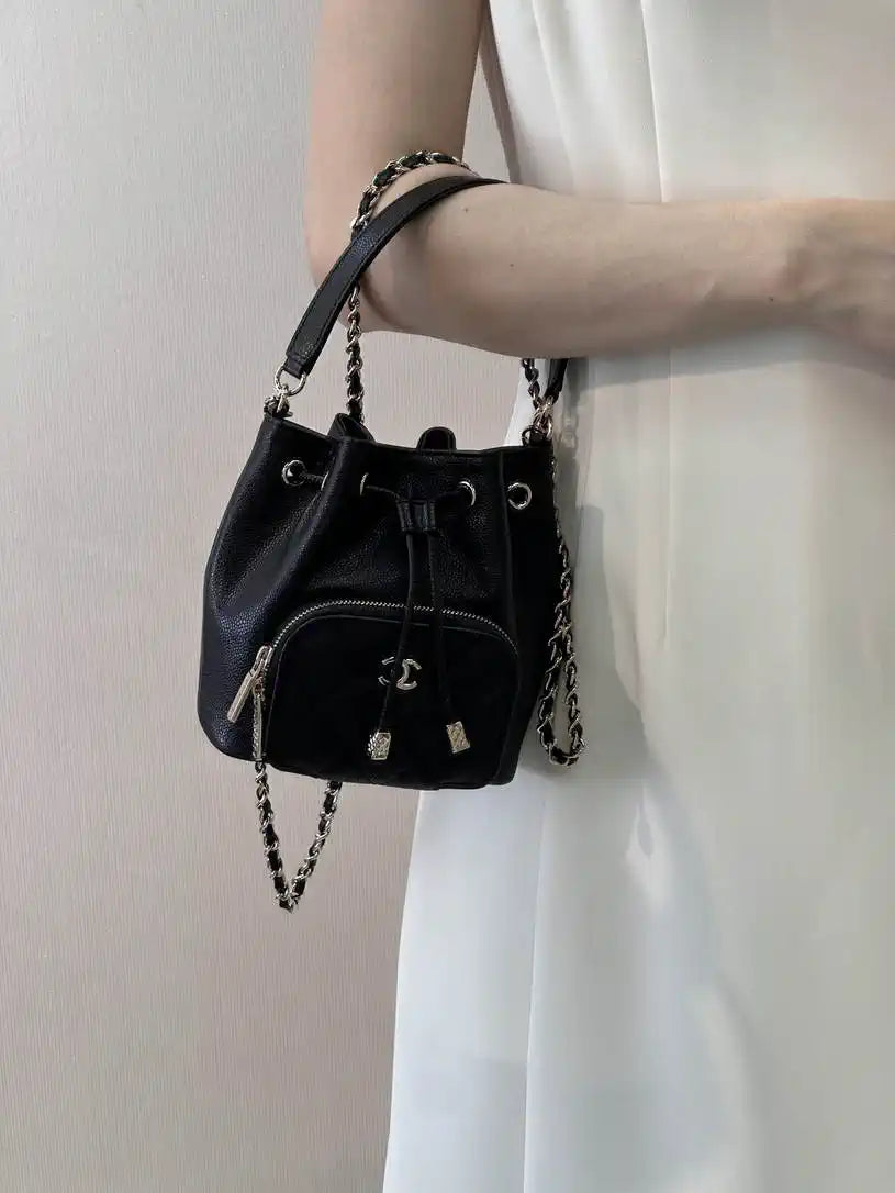 Chanel AP4775 25B  Clutch with chain Grained Shiny Calfskin Gold-Tone Metal Black