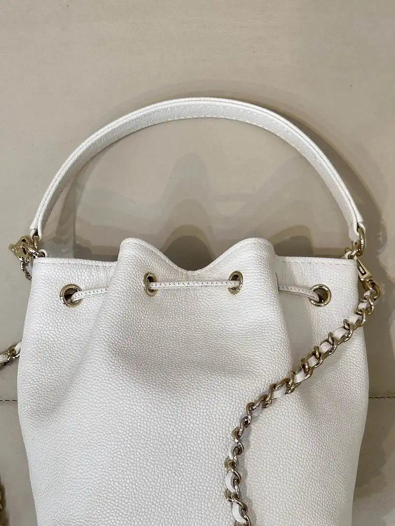 Chanel AP4775 25B  Clutch with chain Grained Shiny Calfskin Gold-Tone Metal White